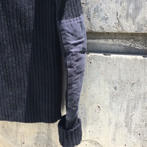 [SOLD] Vintage LL Bean Military Elbow Patch Sweatr - Picture 4 of 8